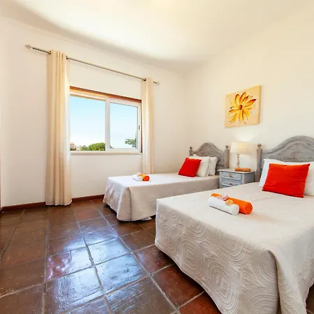 Palms - Moradia Tranquila Com Piscina Aquecivel - Gale, * Albufeira